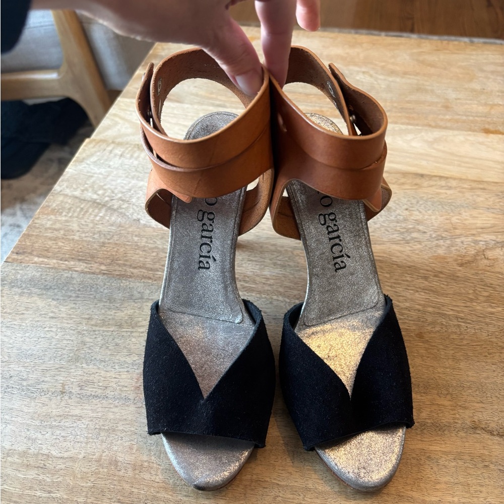 Pedro Garcia heels
